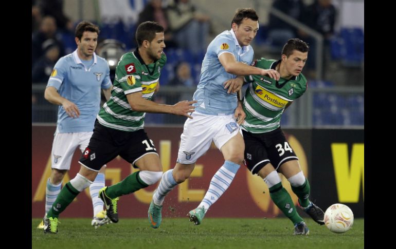 El Lazio y el Borussia Mönchengladbach disputan el partido de vuelta de dieciseisavos de final de la Europa League. AP /