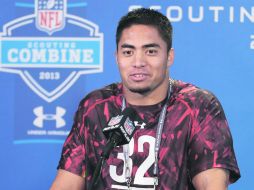 Manti Te’o, es uno de los jugadores que se espera sean elegidos como una de las primeras selecciones del Draft de la NFL. AP /