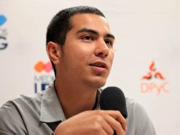 José Luis Espinoza, estudiante del CUAAD durante la rueda de prensa. ESPECIAL /