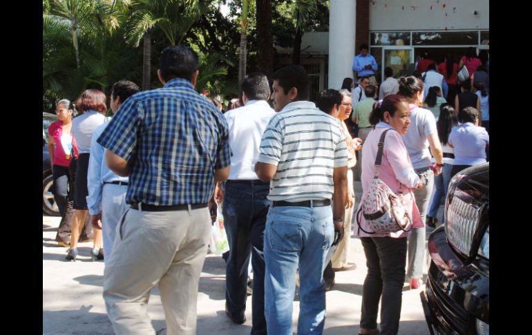 Los ciudadanos demandan información más amplia sobre el proceso electoral. ARCHIVO /