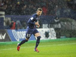 David Beckham entra a la cancha para debutar con el PSG. AFP /