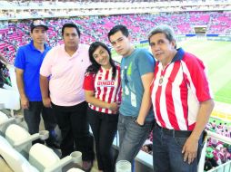 En el Omnilife. Los ganadores de la fecha siete disfrutaron el partido de ayer por la tarde entre Chivas y León. EL INFORMADOR /