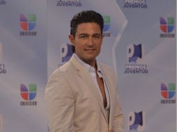 El actor se lesionó durante una escena en la que su personaje intentaba salvar a su co-protagonista Blanca Soto. ARCHIVO /