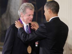 En marzo del año 2011, Van Cliburn fue honrado con la Medalla Nacional de las Artes por el presidente norteamericano Obama. AP /