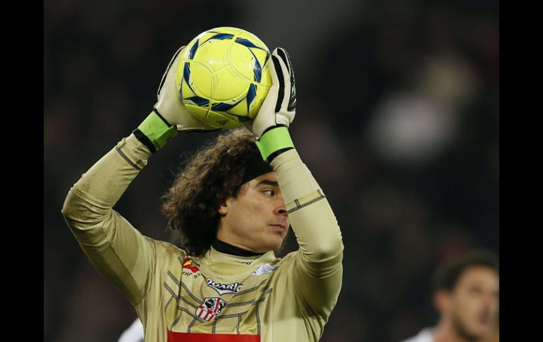 Ochoa espera dar un gran juego ante el Bastia. ARCHIVO /