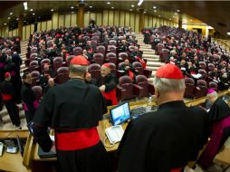 Todos los presentes pronuncian un juramento en latín de no revelar nada sobre el contenido de las deliberaciones. NTX /