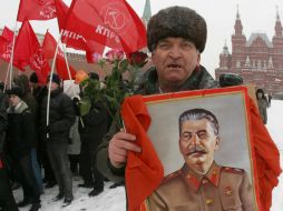 Mañana, dirigentes comunistas acudirán a la Plaza Roja como cada 5 de marzo a su ofrenda floral anual en la tumba de Stalin. AFP /