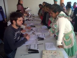 Las féminas deberán prepararse con talleres para poder acceder a sus despensas.  /