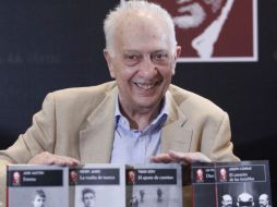 Sergio Pitol, con quien Elena Poniatowska y Margo Glantz compartieron momentos que ahora son divertidas anécdotas. ARCHIVO /