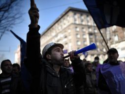 Los búlgaros salen a las calles para manifestarse contra la corrupción en el gobierno. AFP /