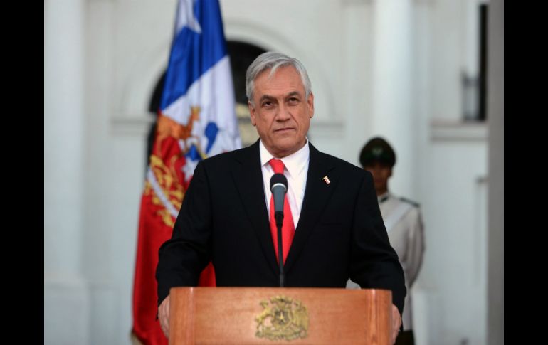 El presidente chileno, Sebastián Piñera, decretó tres días de duelo nacional por la muerte del mandatario venezolano. AFP /