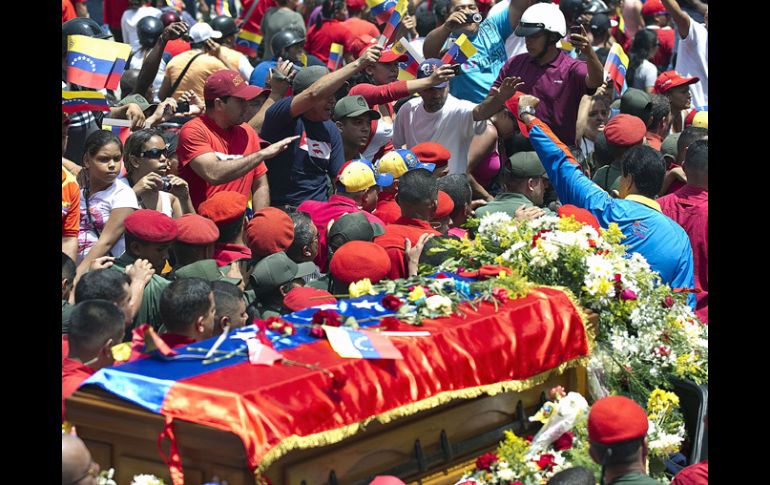 Detalle de las ceremonias fúnebres de Hugo Chávez. AFP /