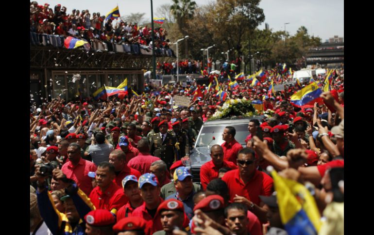 Prevén que la muerte de Chávez y el posible colapso del sistema que creó, marcará el final de una era en América Latina. AP /