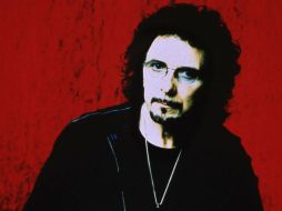 Tony Iommi, guitarrista de Black Sabbath. ARCHIVO /