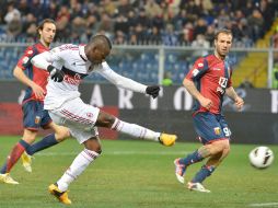 Mario Balotelli anotó el segundo gol del Milán con un potente disparo de derecha. AFP /