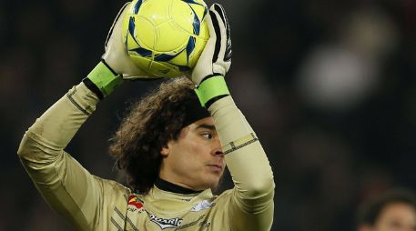 Guillermo Ochoa va por otra buena actuación en el marco del Ajaccio. AP /