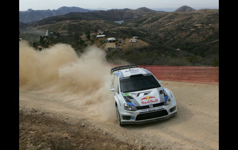 Sebastian Ogier se llevó la jornada del viernes en el Rally de México. AP /