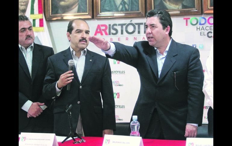 Nuevo dirigente. Enrique Palafox rindió protesta como nuevo delegado especial en funciones de presidente del PRI Jalisco. EL INFORMADOR /