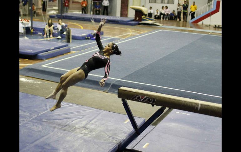 Prueba de gimnasia artística en los Juegos Centroamericanos y del Caribe. EFE /