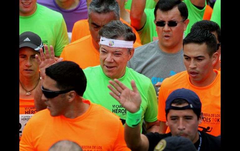 El presidente colombiano durante el maratón en beneficio a los afectados por el conflicto con las FARC. EFE /