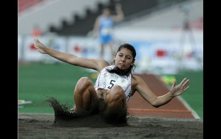 Atleta costarricense compite en el marco de la novena jornada de los Juegos Centroamericanos San José 2013. EFE /