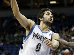 Ricky Rubio anota en el encuentro uno de cinco triples y dos de tres desde la línea de personal. AP /