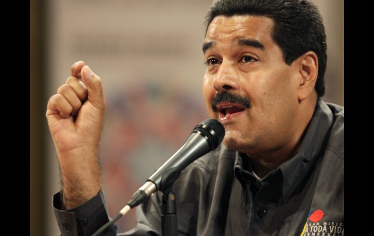 Maduro dice que tal vez no se realicen los planes sobre el procedimiento. AP /