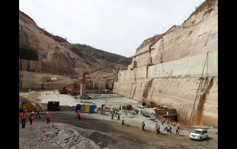 De esta manera, la continuidad de las obras (que nunca se detuvieron, según las autoridades estatales) es un hecho. ARCHIVO /