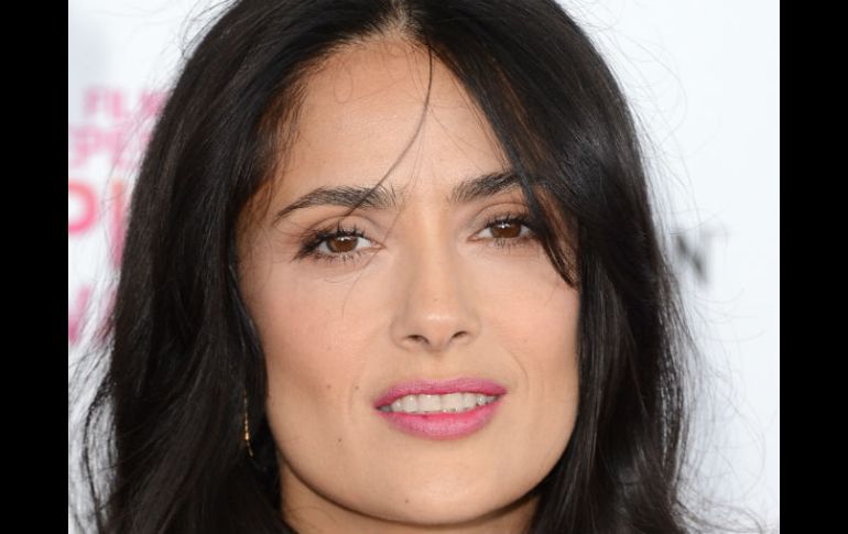 Salma Hayek podría ganar el premio por su trabajo en la cinta ''Savages''. ARCHIVO /