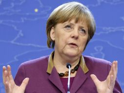 La canciller alemana, Angela Merkel, durante una rueda de prensa celebrada al finalizar la Cumbre de la Unión Europea. EFE /