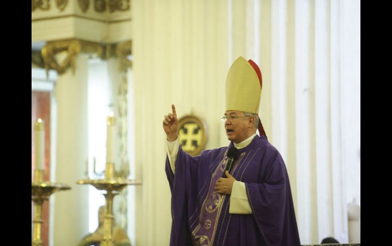 El cardenal Francisco Robles Ortega dice que las cinco rondas de votación se desarrollaron en libertad. ARCHIVO /