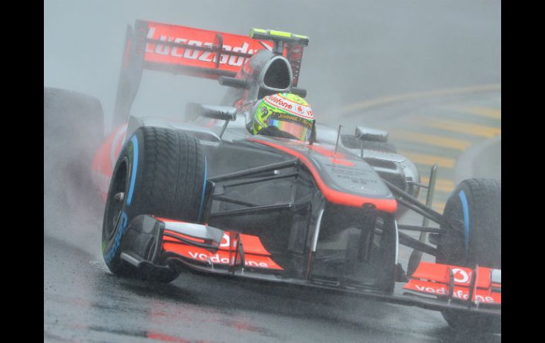 'Checo' Pérez ve un horario apretado entre la calificación y la carrera. EFE /