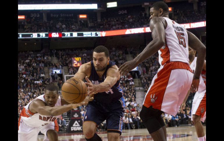 Los Raptors de Toronto derrotan 92-78 a los Bobcats. AP /