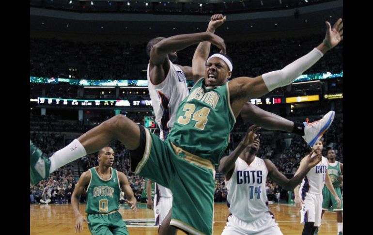 Paul Pierce  aportó 14 puntos, ocho asistencias y seis rebotes para Boston. AP /