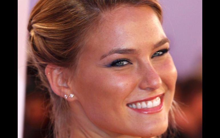 El pasado de la modelo Bar Refaeli causa escozor por la campaña de promoción que realiza. REUTERS /