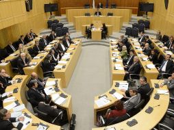 Vista general del Parlamento de Chipre durante la sesión celebrada en Nicosia. EFE /