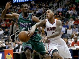 Los Hawks logran su quinto triunfo en los últimos diez juegos. AP /