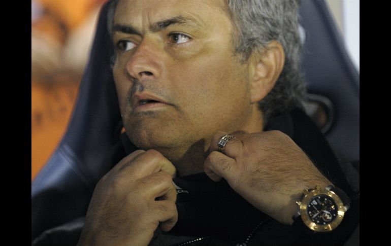 Mourinho declara a la televisión portuguesa que hubo quien votó por él y el sufragio fue desviado. ARCHIVO /