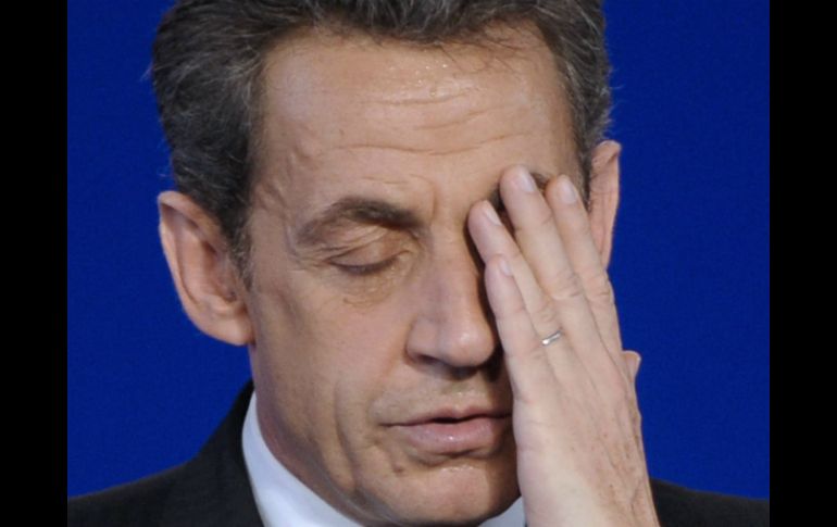 Si Sarkozy es declarado culpable podría ser recluído por tres años y pagaría una multa de 375 mil euros. EFE /