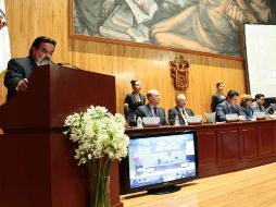 Marco Antonio Cortés Guardado durante su ultimo informe ante el Consejo General Universitario (CGU). EL INFORMADOR /