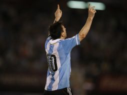 Lionel Messi, con 32 tantos, está a dos goles de igualar con la selección argentina la marca de Diego Maradona. AP /