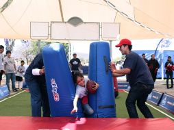 Los menores gozaron de la zona de niños en la Experiencia NFL.  /