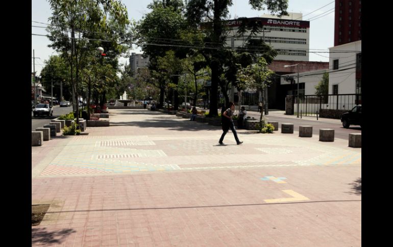 Hasta hoy se dio respuesta a la iniciativa para transformar la Avenida Chapultepec es un espacio peatonal. ARCHIVO /