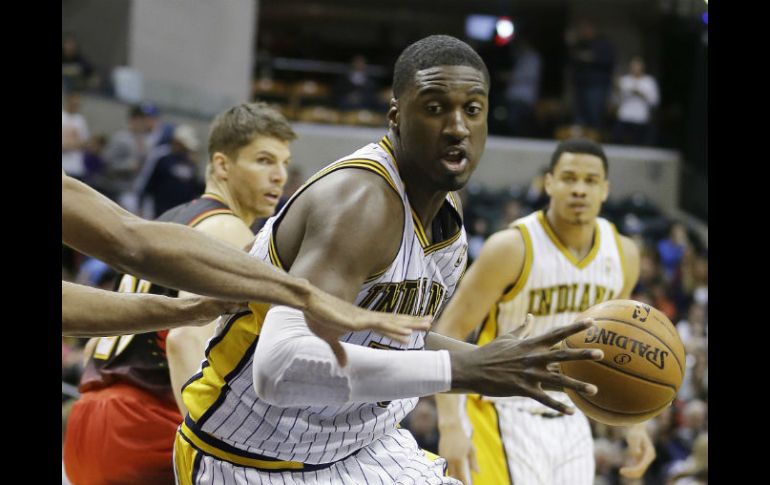 Hibbert aportó un doble-doble de 17 puntos, 13 rebotes y puso tres tapones. AP /