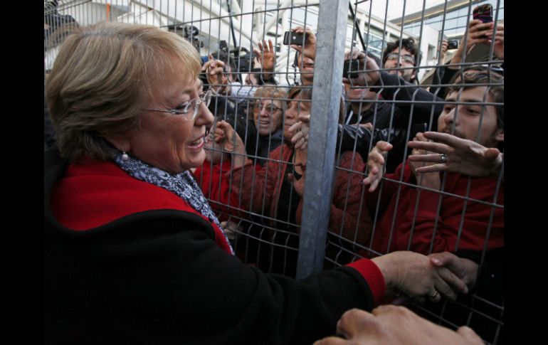 Michelle Bachelet regresa a su país luego de permanecer dos años y medio en Nueva York. ARCHIVO /