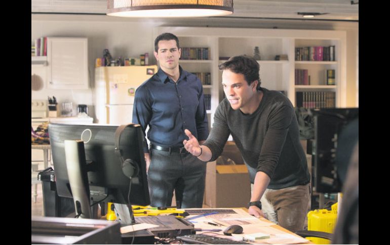 Al interior del clan. Los enfrentamientos en la serie estarán a la orden del día entre Jesse Metcalfe y Kuno Becker. ESPECIAL /