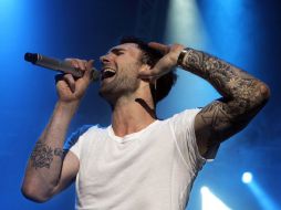 Adam Levine también está ocupado equilibrando su vida con ''The Voice'' de NBC. ARCHIVO /