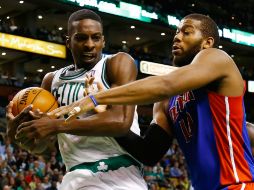 Jeff Green defiende el balón ante Greg Monroe. AFP /