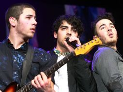 Luego de tres años, los Jonas Brothers se reúnen para presentar su quinta producción. ARCHIVO /