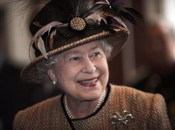 La reina Isabel recibió un premio BAFTA honorario. ARCHIVO /